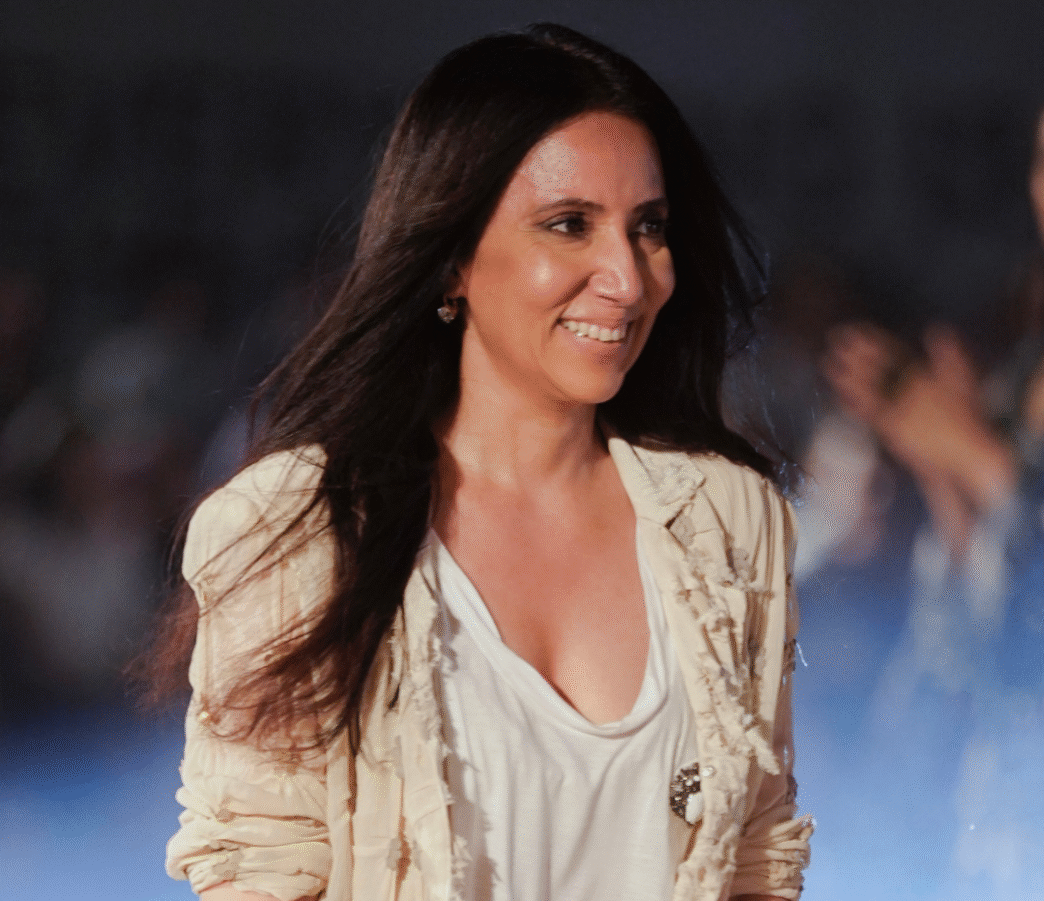 AK|OK Anamika Khanna to debut at the London Fashion Week