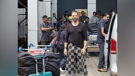 ₹82,756 for These Pants? Akshay Kumar Just Took Gender-Fluid Fashion to the Skies