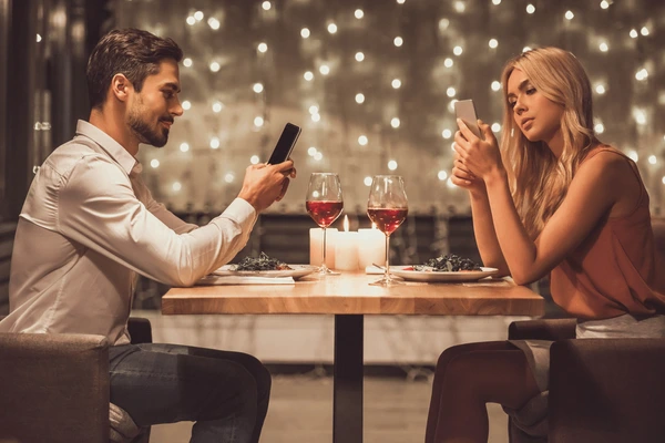 Put Down the Phone, Pick Up the Fork — Your Relationship Will Thank You