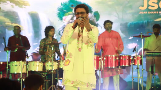 MJ Is Back With A Bang! Manish Joshi To Set Kora Kendra On Fire This Navratri With ‘Sur The Soul’ Magic