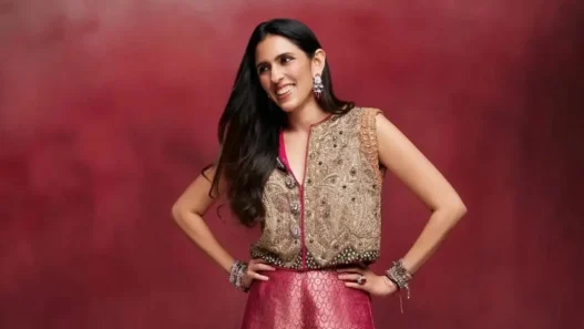 Shloka Mehta Redefines Festive Elegance in Manish Malhotra’s Couture at Diwali 2025