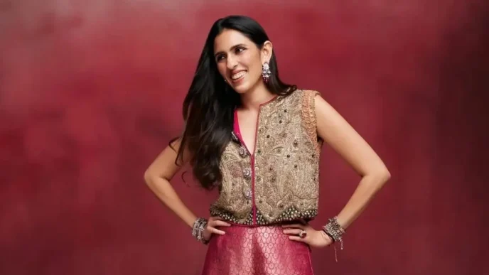 Shloka Mehta Redefines Festive Elegance in Manish Malhotra’s Couture at Diwali 2025