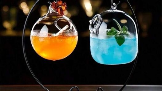 Year-End Indulgence: The Best Cocktails to Toast 2025’s Finale