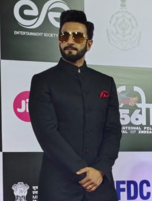 Ranveer Singh Promotes Dhurandhar at the Closing Ceremony of the 56th IFFI