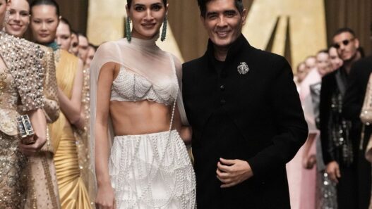 Kriti Sanon in Pearls Closes Manish Malhotra’s Inaya 2026 in Dubai