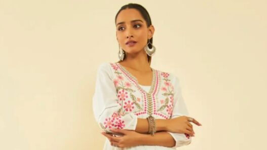 A Canvas for Celebration: Inside Soch’s ‘Essence of Holi’ Edit