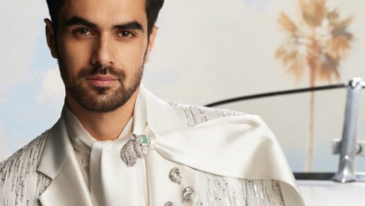 Are Brooches the New Power Move in Men’s Fashion?