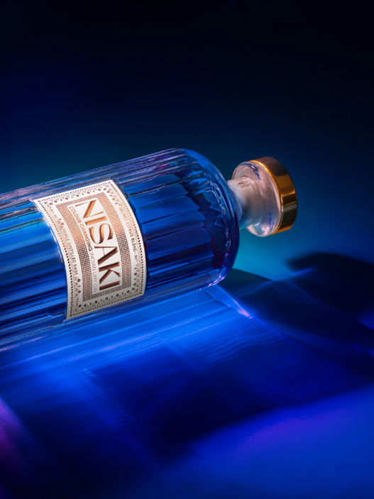 Nisaki Gin: The Colour-Changing Spirit That Turns Every Sip Into an Experience