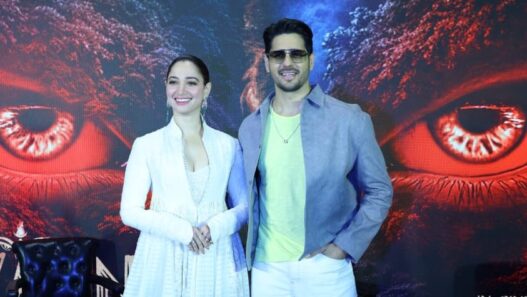 Sidharth Malhotra & Tamannaah Bhatia Unveil ‘Thumak Thumak’ from ‘VVAAN’