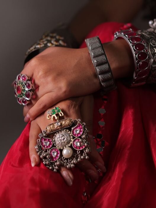 Navratri 2026: Festive Jewellery & Bags to Shop